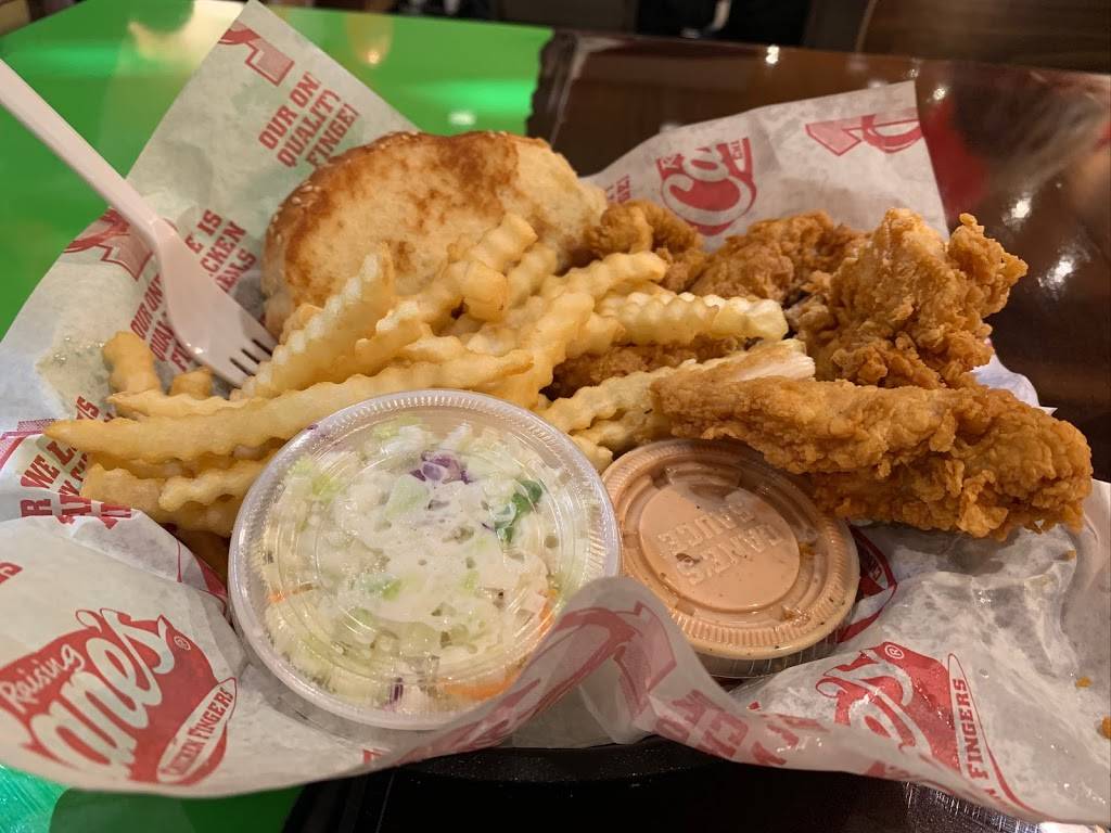 Raising Canes Chicken Fingers | meal takeaway | 1205 E Higgins Rd, Schaumburg, IL 60173, USA | 8472402078 OR +1 847-240-2078