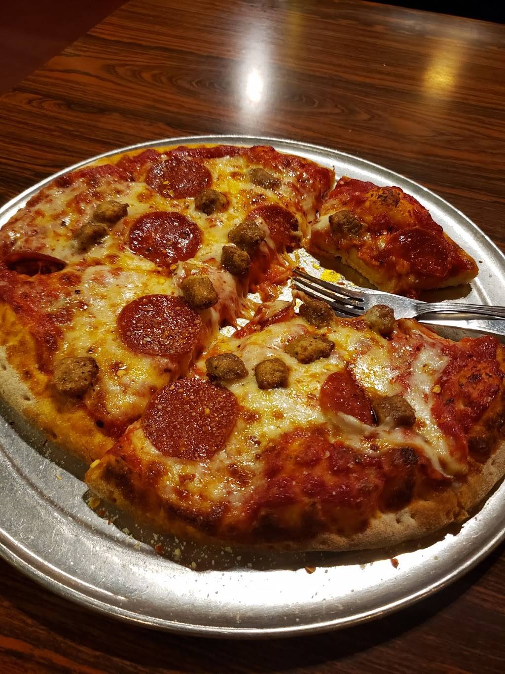 Pizza Mart | restaurant | 1329 E Main St, Mesa, AZ 85203, USA | 4809624233 OR +1 480-962-4233
