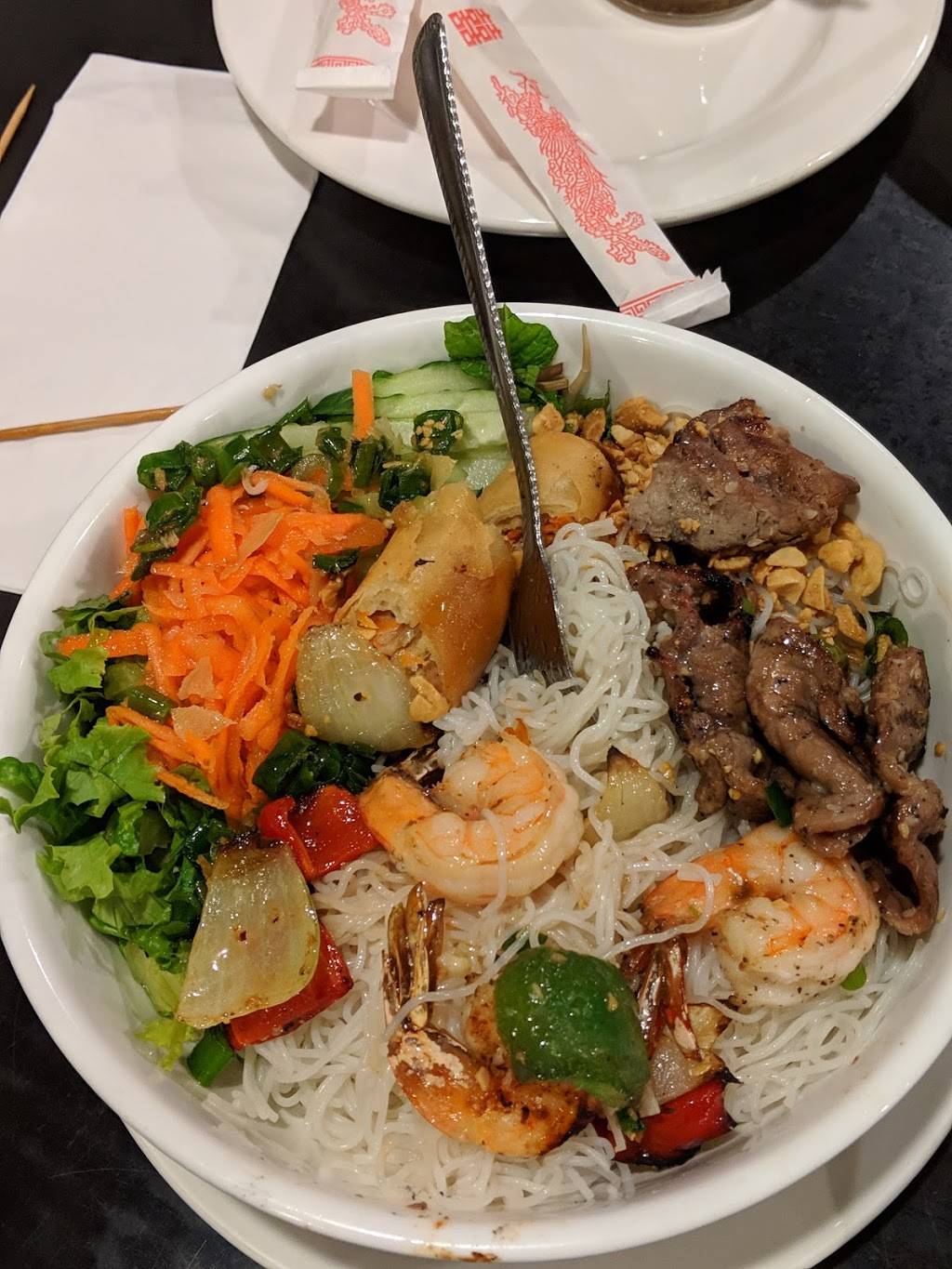 Cafe Hoang | restaurant | 1020 W Argyle St, Chicago, IL 60640, USA | 7738789943 OR +1 773-878-9943