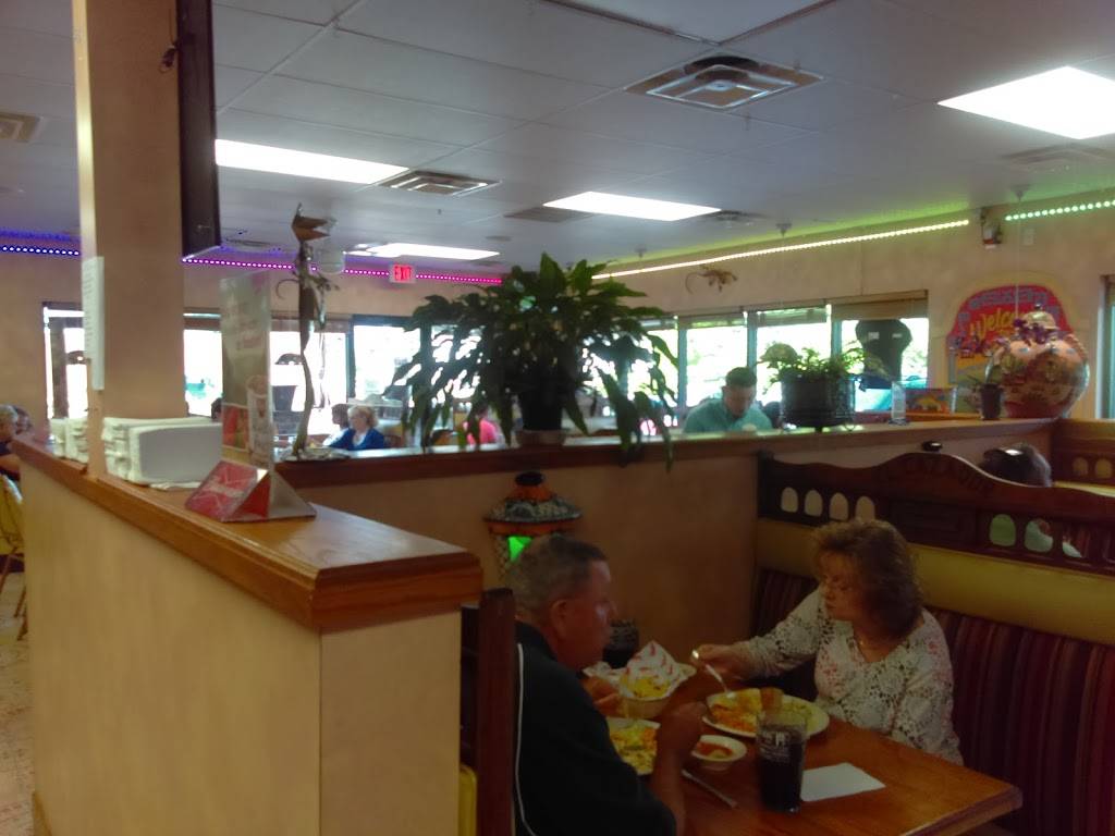 El Cazador | restaurant | 405 Main St, Gretna, VA 24557, USA | 4346562355 OR +1 434-656-2355