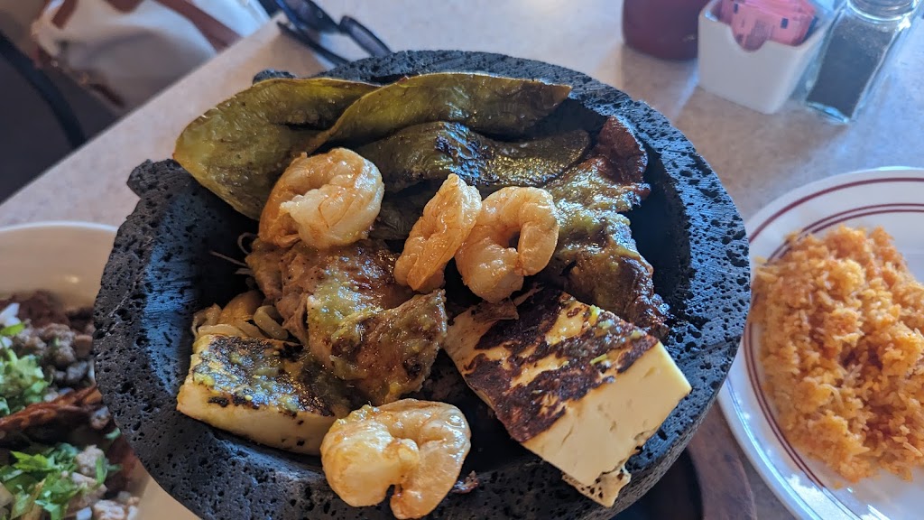 Oscars Mexican Grill | restaurant | 23009 Waters Dr #6456, Crestline, CA 92325, USA | 9095890307 OR +1 909-589-0307