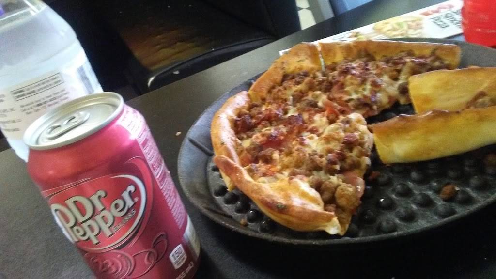 Simple Simons Pizza | restaurant | 309 Henderson Ave, Palacios, TX 77465, USA | 3619720998 OR +1 361-972-0998