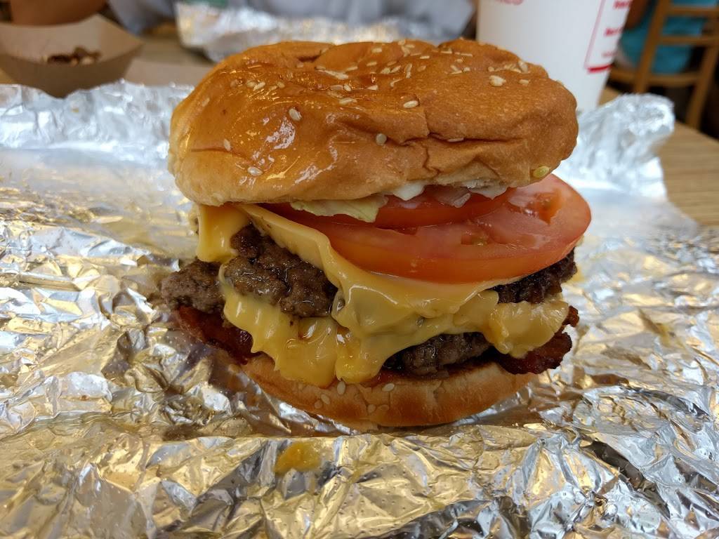 Five Guys | meal takeaway | 6022 Winthrop Town Centre Ave, Riverview, FL 33578, USA | 8136616500 OR +1 813-661-6500