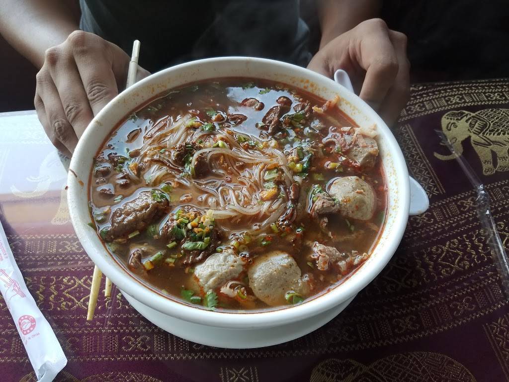 Little La Lune Cuisine | restaurant | 2054 E Pacific Coast Hwy, Long Beach, CA 90804, USA | 5628565800 OR +1 562-856-5800