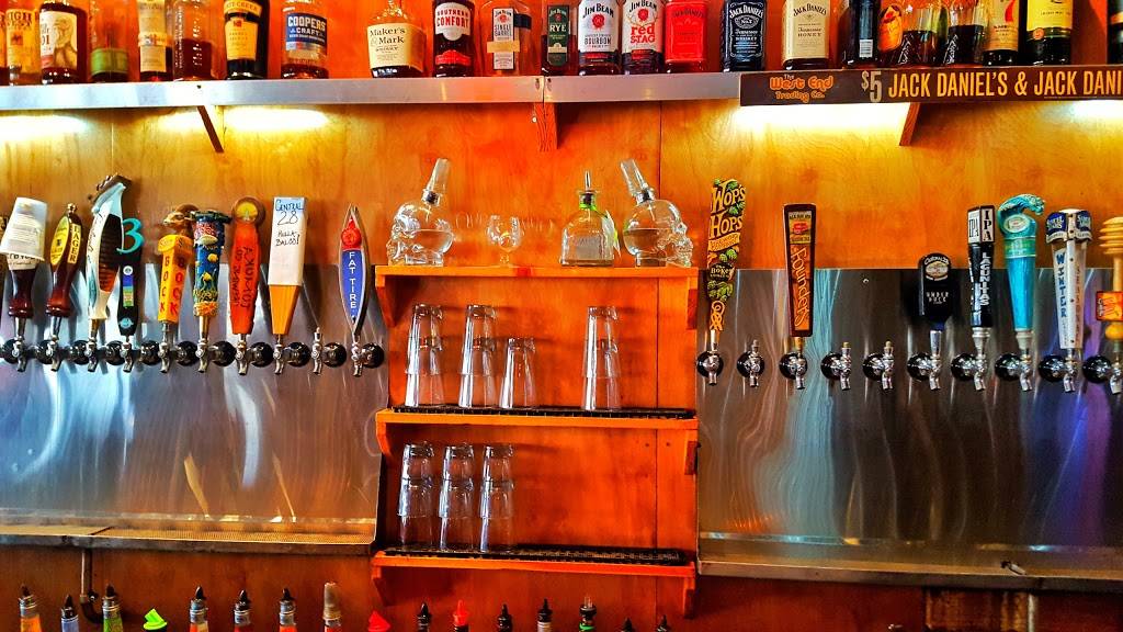 West End Trading Company | restaurant | 202 Sanford Ave, Sanford, FL 32771, USA | 4073227475 OR +1 407-322-7475