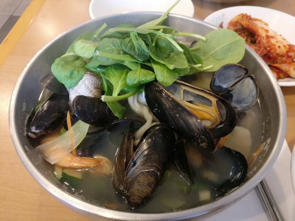 Arirang | restaurant | 41-04 163rd St, Flushing, NY 11358, USA | 7183210185 OR +1 718-321-0185