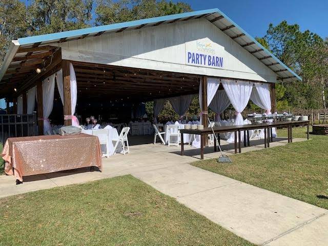 Keel and Curley Winery | restaurant | 5210 Thonotosassa Rd, Plant City, FL 33565, USA | 8137529100 OR +1 813-752-9100