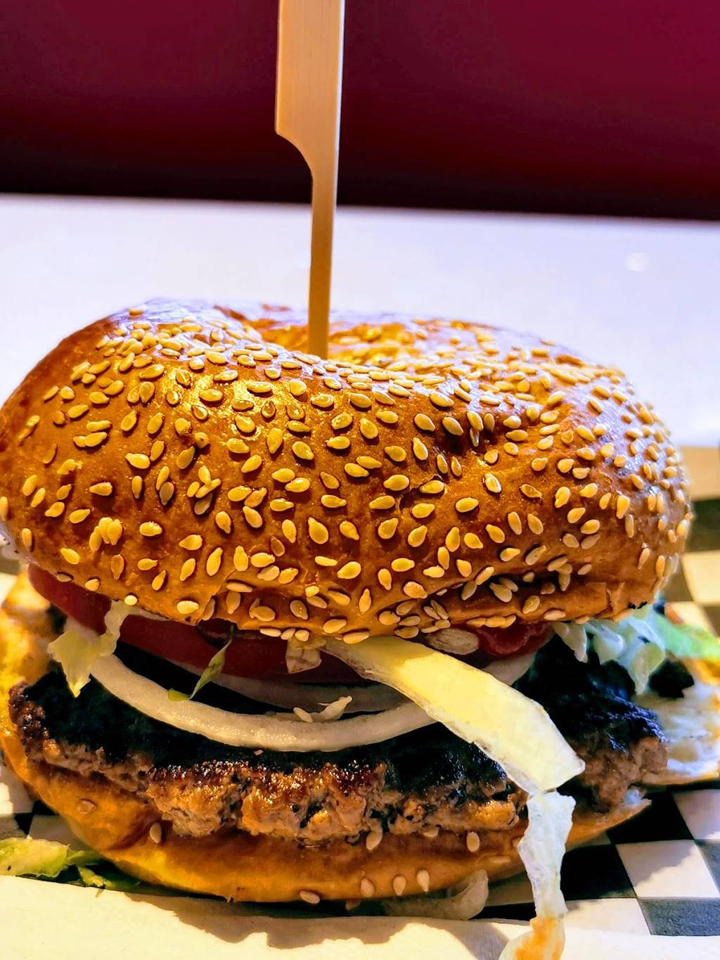 Burger Factory Milton | restaurant | 265 Main St E, Milton, ON L9T 1P1, Canada | 9058789898 OR +1 905-878-9898