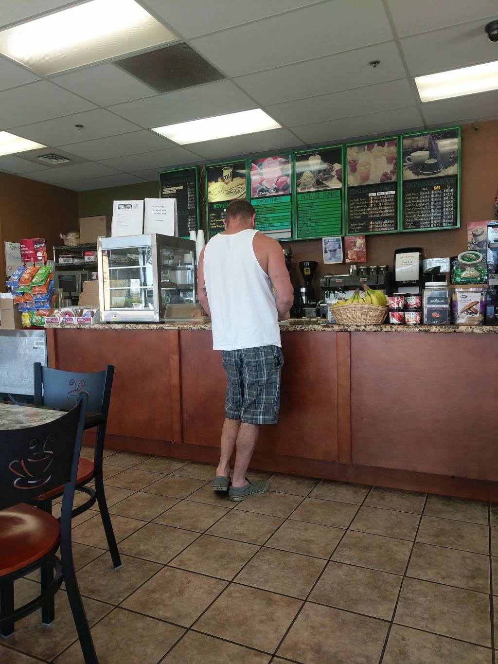 Cafe Latte Co | restaurant | 1000 C St # 70, Galt, CA 95632, USA | 2097457158 OR +1 209-745-7158