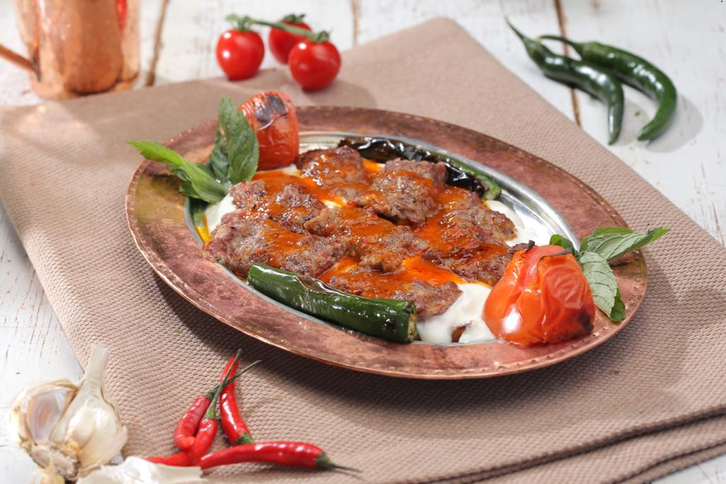 Vourla Mediterranean Grill & Cafe | restaurant | 1860 Tamiami Trail N, Naples, FL 34102, USA | 2398887074 OR +1 239-888-7074