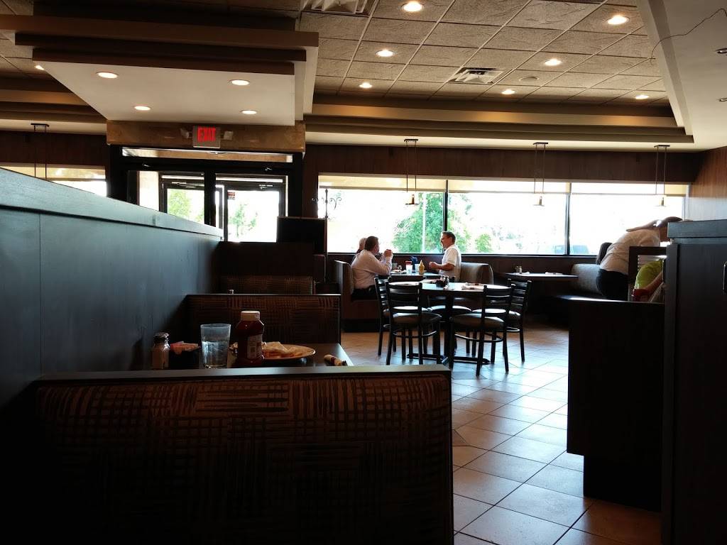 Apovini Grill - Troy | restaurant | 1915 E Maple Rd, Troy, MI 48083, USA | 2487408440 OR +1 248-740-8440