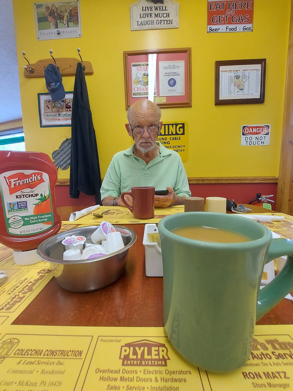 Yellow Jacket Cafe | restaurant | 2170 Rice Ave, Lake City, PA 16423, USA | 8146220006 OR +1 814-622-0006