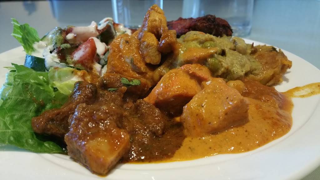 Curries | restaurant | 7318 Evergreen Way #101, Everett, WA 98204, USA | 4252651200 OR +1 425-265-1200