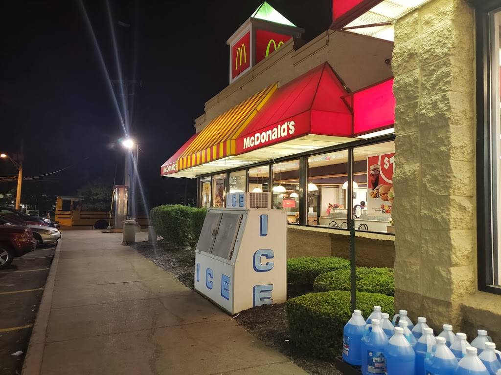 Pilot Travel Center | restaurant | 107 7th N St, Liverpool, NY 13088, USA | 3154240124 OR +1 315-424-0124