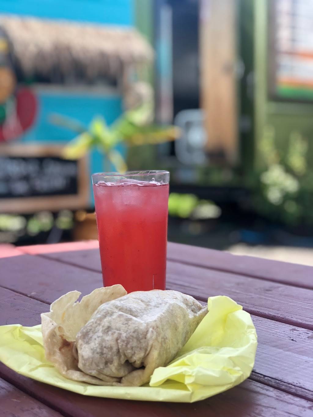 El Burrito Mojado | restaurant | 7316 N Lombard St, Portland, OR 97203, USA | 5032780163 OR +1 503-278-0163