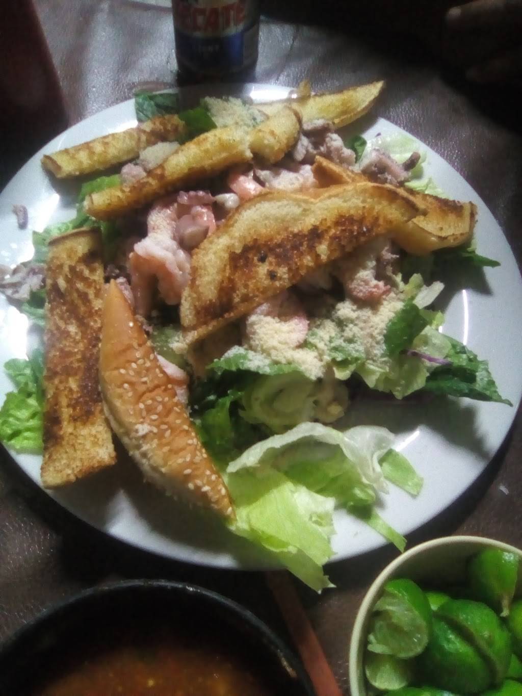 Mariscos El Faro | restaurant | Av Del Pacifico 464, Monumental, 22517 Tijuana, B.C., Mexico | 016642058544 OR +52 664 205 8544
