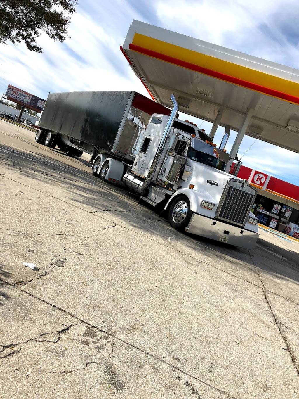 Kangaroo Express | meal takeaway | 9988 S Orange Ave, Orlando, FL 32824, USA | 4078575720 OR +1 407-857-5720