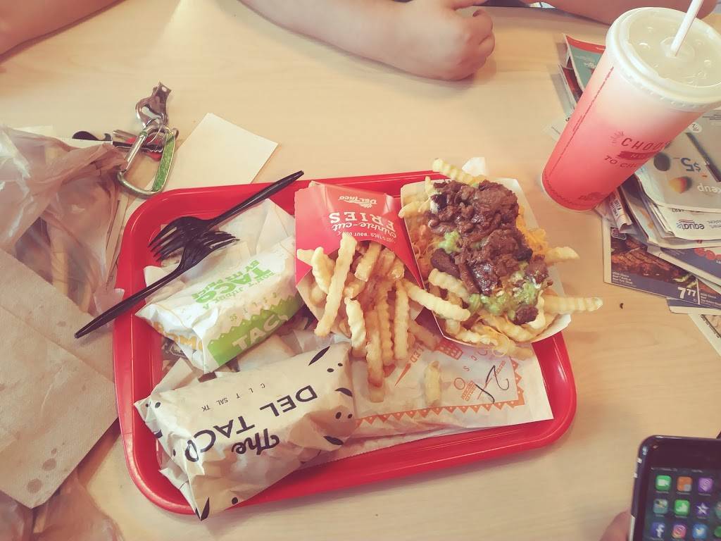 Del Taco | meal takeaway | 2450 N Rancho Dr, Las Vegas, NV 89130, USA | 7026316230 OR +1 702-631-6230