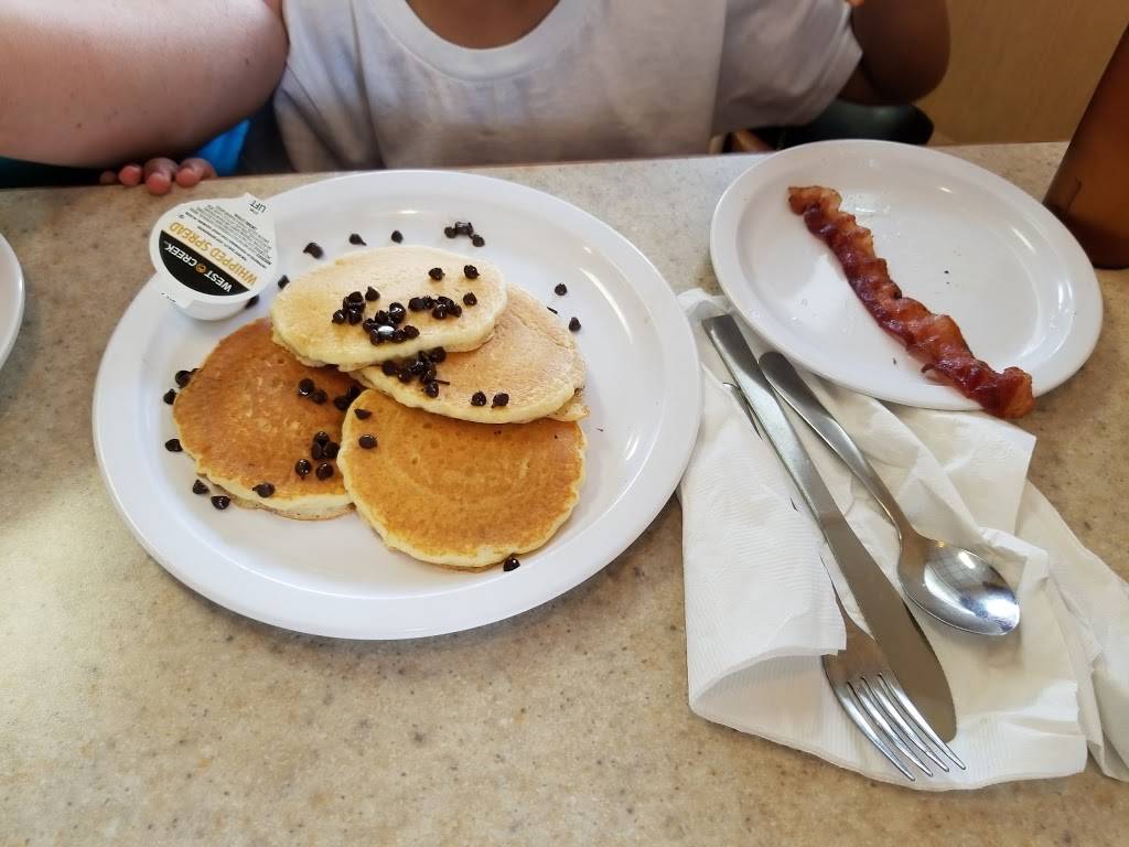 Southern Pancake House | restaurant | 7100 N Kings Hwy, Myrtle Beach, SC 29572, USA | 8434493832 OR +1 843-449-3832