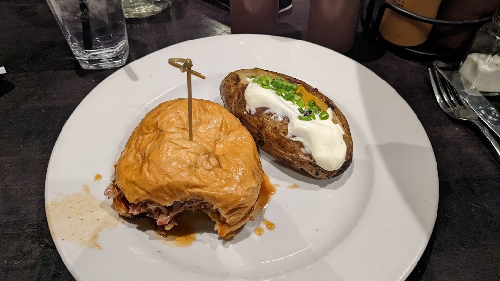 Smoke Modern BBQ | restaurant | 713 Grand Ave, Glenwood Springs, CO 81601, USA | 9702309796 OR +1 970-230-9796