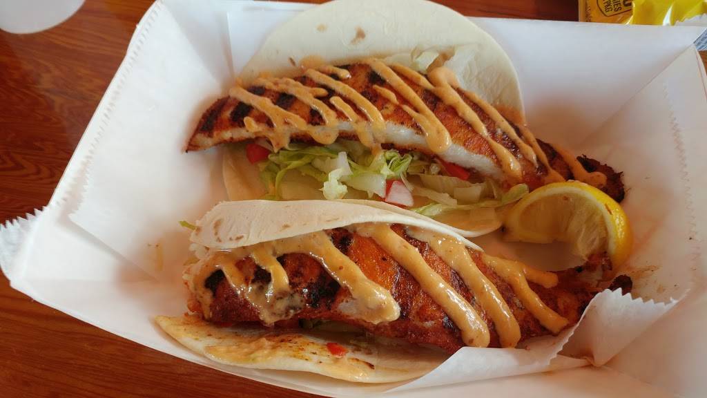 Low Key Tiki | restaurant | 3135 Stringfellow Rd, St James City, FL 33956, USA | 2392828454 OR +1 239-282-8454