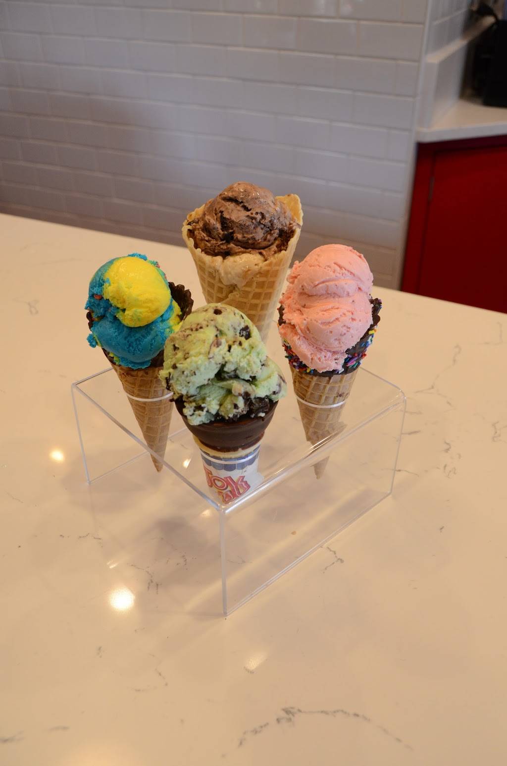 The Scoop | cafe | 305 S Main St, Zionsville, IN 46077, USA | 3173440944 OR +1 317-344-0944