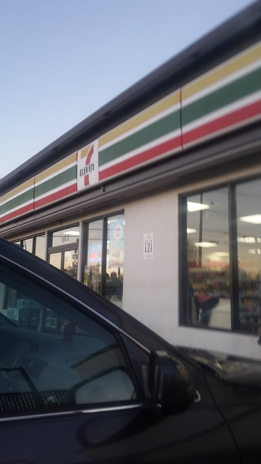 7-Eleven - Closed | bakery | 662 Belmont St, Brockton, MA 02301, USA | 5085841214 OR +1 508-584-1214