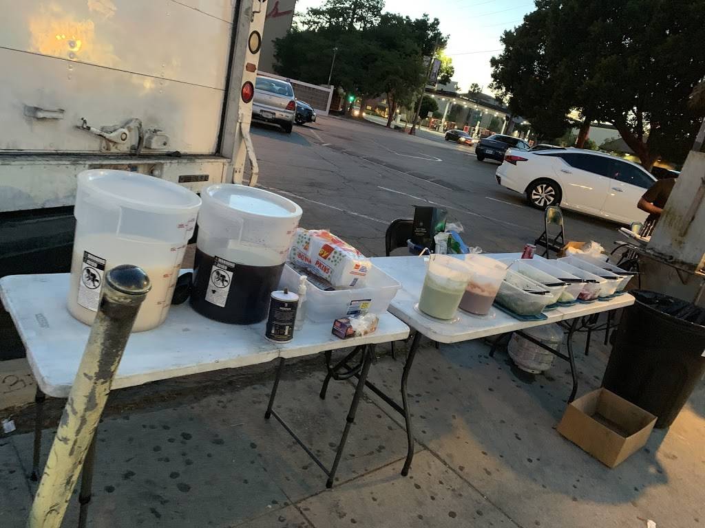 Taqueria nosotros los guapos | restaurant | 1401-1413 S Soto St, Los Angeles, CA 90023, USA | 3238848280 OR +1 323-884-8280