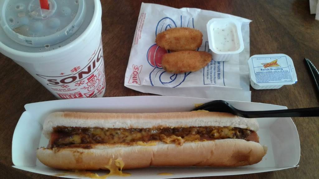 Sonic Drive-In | restaurant | 9424 West, FM471, San Antonio, TX 78250, USA | 2105238501 OR +1 210-523-8501