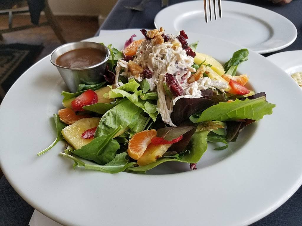 Riverhouse Inn | restaurant | 310 West Grand River Avenue, Williamston, MI 48895, USA | 5176554300 OR +1 517-655-4300