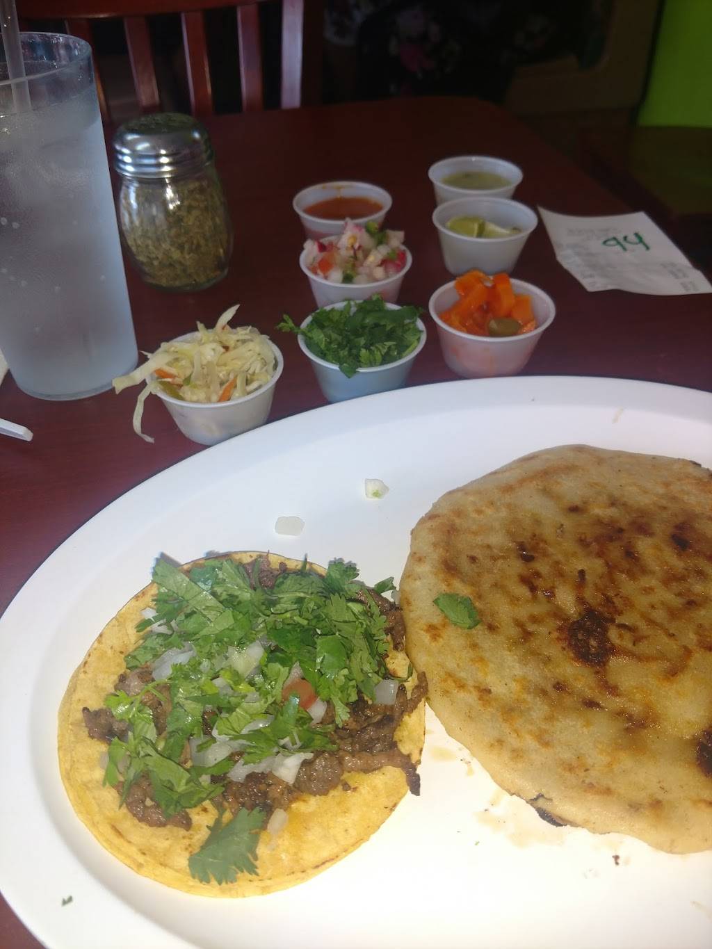 Taqueria Dos De Oros | restaurant | 650 E Blue Ridge Blvd, Kansas City, MO 64145, USA | 8169436642 OR +1 816-943-6642