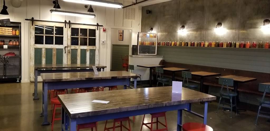 Blue Ribbon BBQ | restaurant | 342 Washington St, Dedham, MA 02026, USA | 7813122583 OR +1 781-312-2583