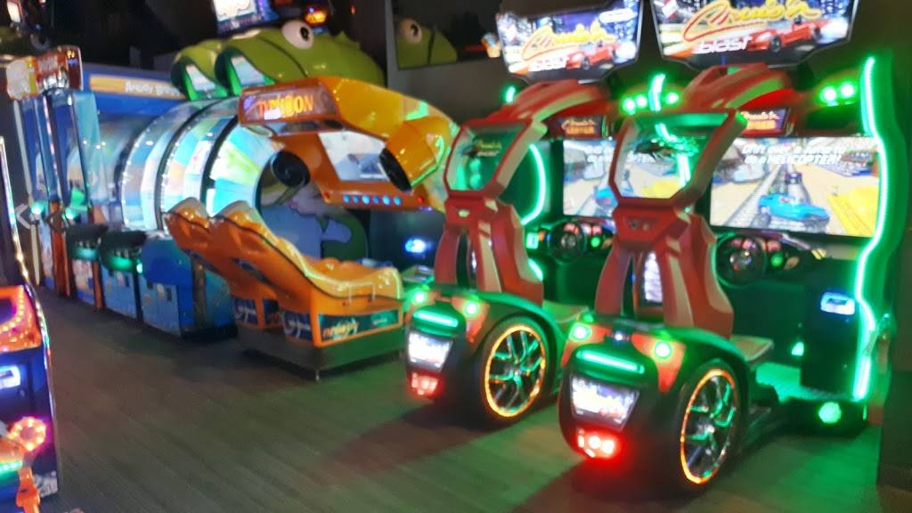 FTW Chicago | restaurant | 322 E Illinois St #300, Chicago, IL 60611, USA | 3122458331 OR +1 312-245-8331