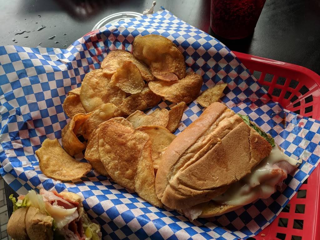 St. Elmo Deli & Grill | restaurant | 3931 St Elmo Ave, Chattanooga, TN 37409, USA | 4238255555 OR +1 423-825-5555