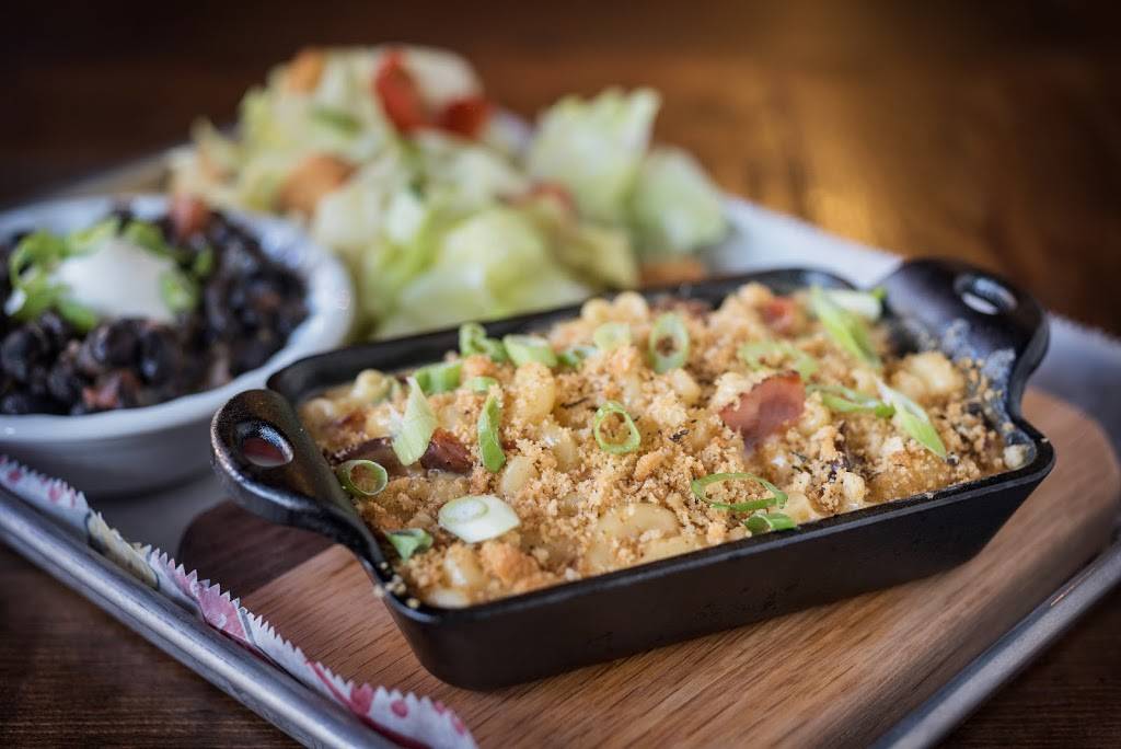 Tin Roof | restaurant | 1516 Demonbreun St, Nashville, TN 37203, USA | 6153137103 OR +1 615-313-7103