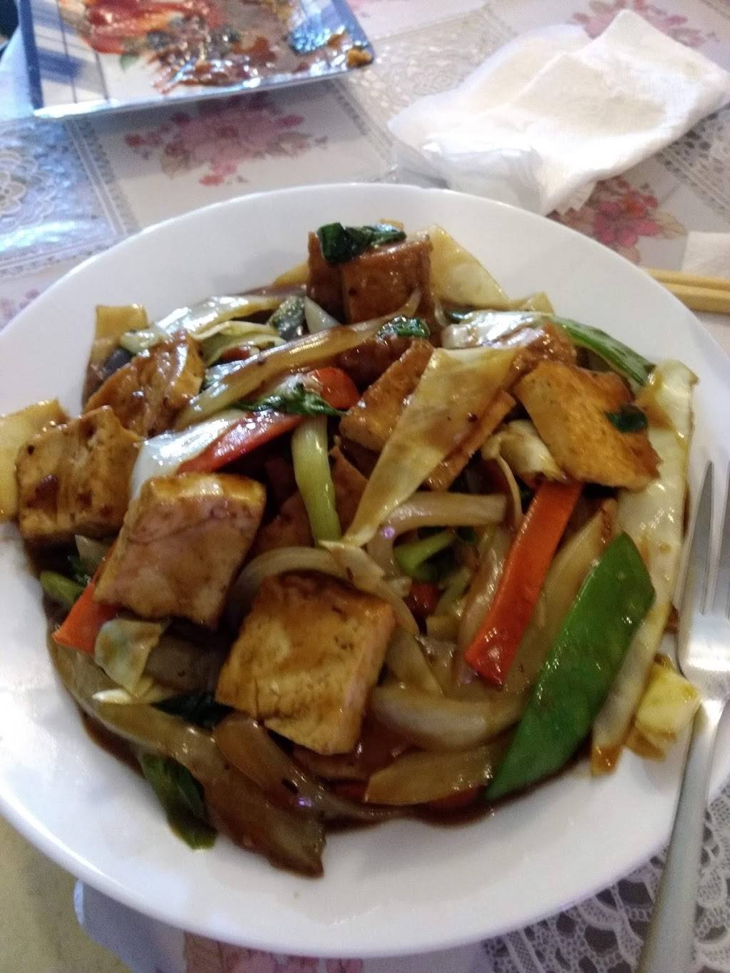 Hai Quynh Restaurant | restaurant | 324 7th St, Rockford, IL 61104, USA | 8159645353 OR +1 815-964-5353