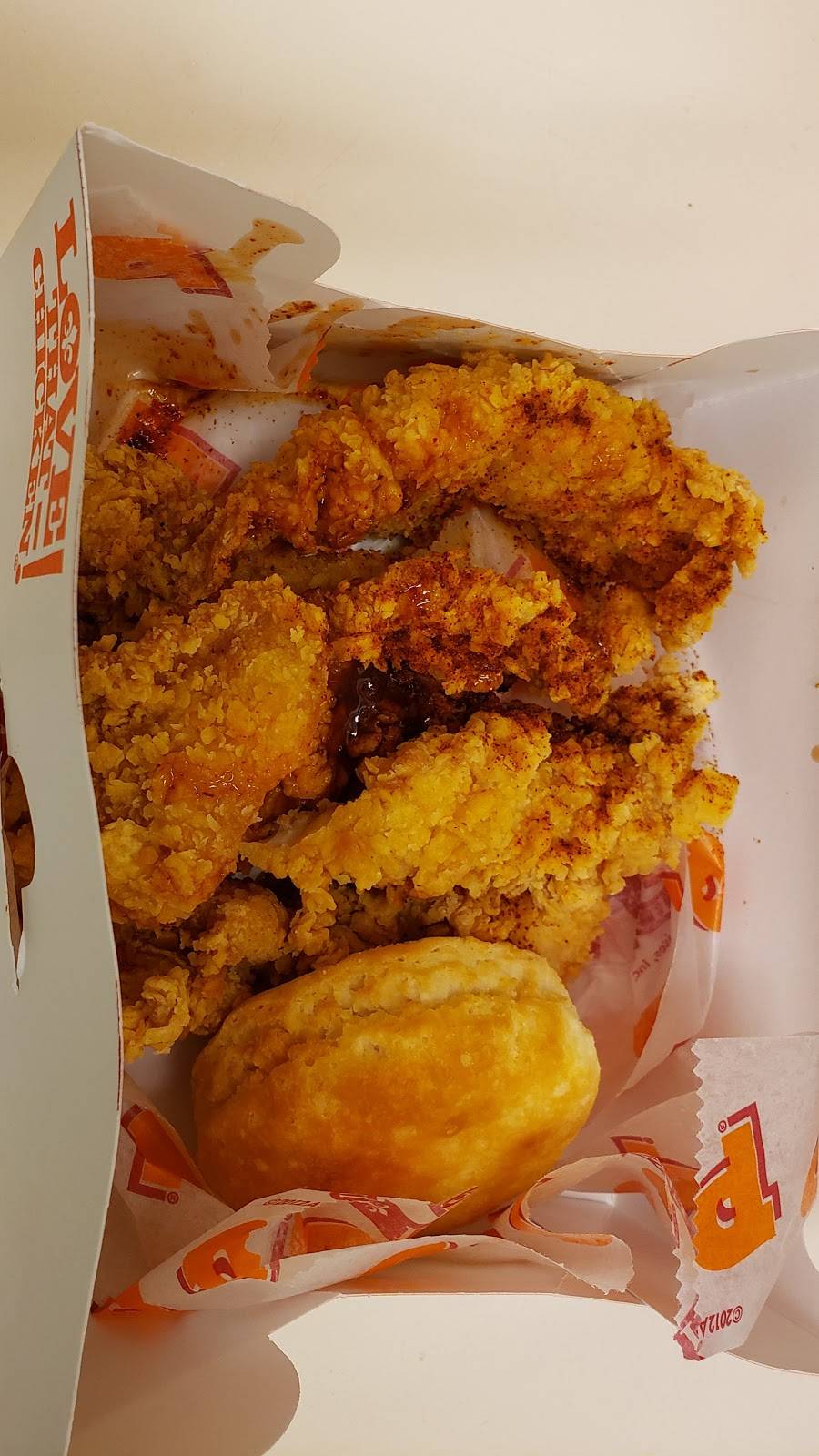 Popeyes Louisiana Kitchen | restaurant | 3660 Austin Peay Hwy, Memphis, TN 38128, USA | 9013775056 OR +1 901-377-5056