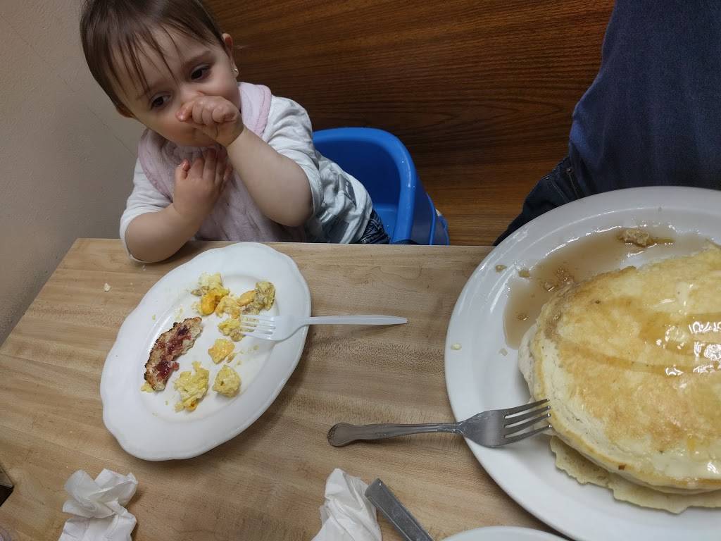 TNT Luncheonette Ltd | restaurant | 244 Harrison Ave, Harrison, NY 10528, USA | 9148359873 OR +1 914-835-9873