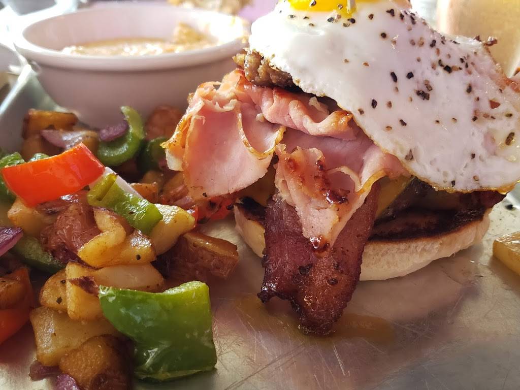 Kreggers At Hand | restaurant | 2614 W Cary St, Richmond, VA 23220, USA | 8049181572 OR +1 804-918-1572