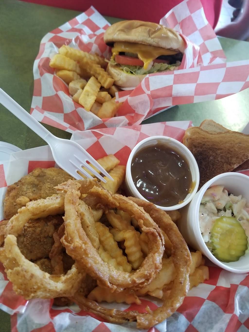 Snapkas Drive Inn | restaurant | 4760 Leopard St, Corpus Christi, TX 78408, USA | 3618832272 OR +1 361-883-2272