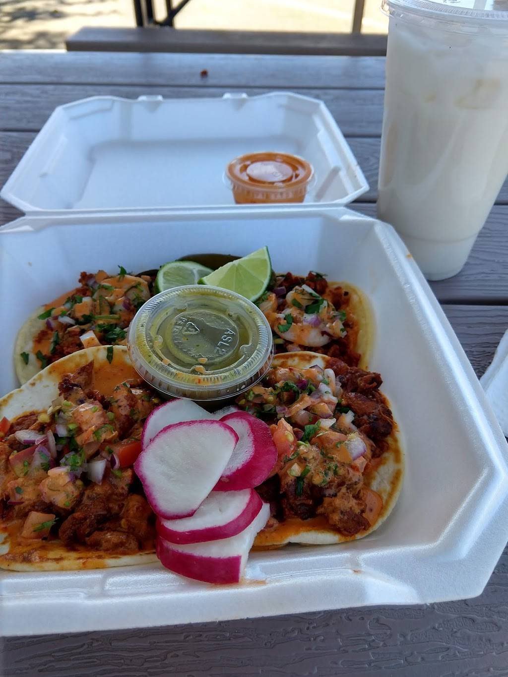 David’z Tacos | restaurant | 1030 East Ave, Turlock, CA 95380, USA | 2096260654 OR +1 209-626-0654