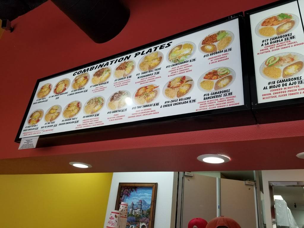 Roberto’s | restaurant | 2810 Bicentennial Pkwy #120, Henderson, NV 89044, USA | 7024749100 OR +1 702-474-9100