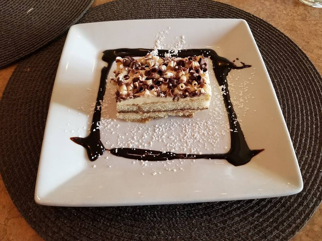 Saras Place By Gavis Restaurant | night club | 1501 Chagrin River Rd, Gates Mills, OH 44040, USA | 4404231000 OR +1 440-423-1000