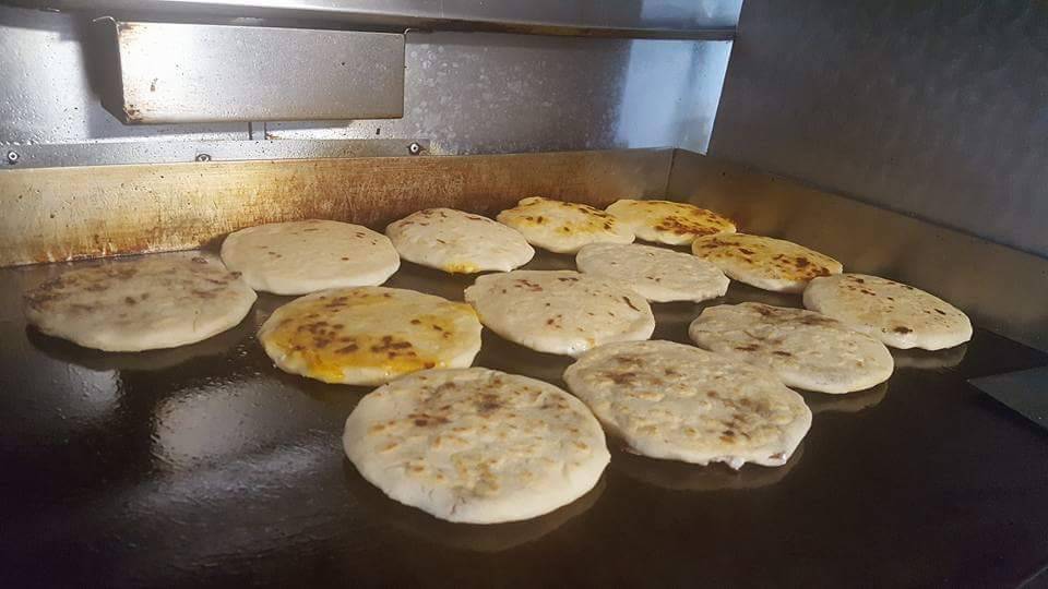 El Camaleon Food Truck | restaurant | 11215 Veirs Mill Rd, Wheaton, MD 20902, USA | 2407063237 OR +1 240-706-3237