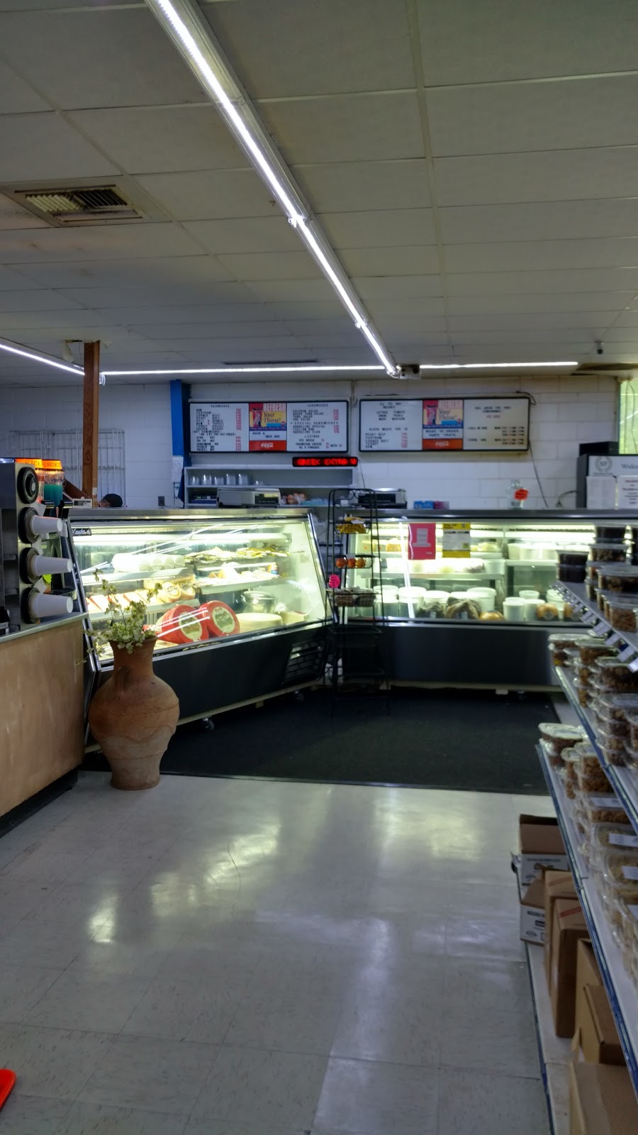 Shoreline Foods International Market & Deli | restaurant | 1180 W Main St, Pensacola, FL 32502, USA | 8504338852 OR +1 850-433-8852