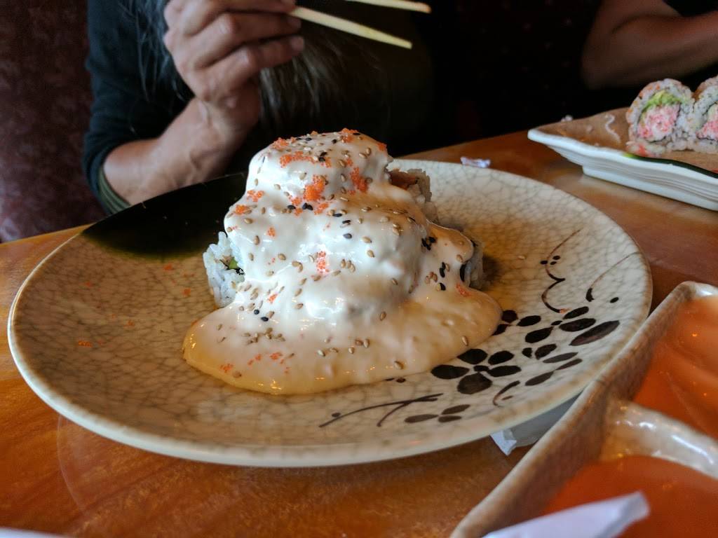 Koizi Endless Hibachi and Sushi Eatery | restaurant | 11245 Causeway Blvd, Brandon, FL 33511, USA | 8136532999 OR +1 813-653-2999