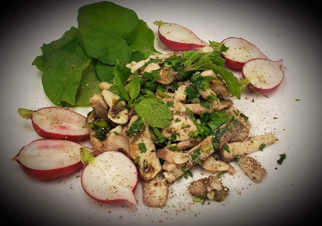 Chateau Luangrath | restaurant | 613 N 5th St, Wausau, WI 54403, USA | 7156791009 OR +1 715-679-1009