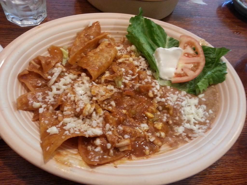 Santiagos Mexican Restaurant | restaurant | 24 Calendar Avenue, La Grange, IL 60525, USA | 7083540700 OR +1 708-354-0700