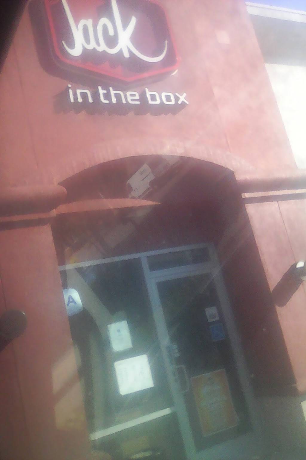 Jack in the Box | restaurant | 6570 Butterfield Ranch Rd, Chino Hills, CA 91709, USA | 9096068003 OR +1 909-606-8003