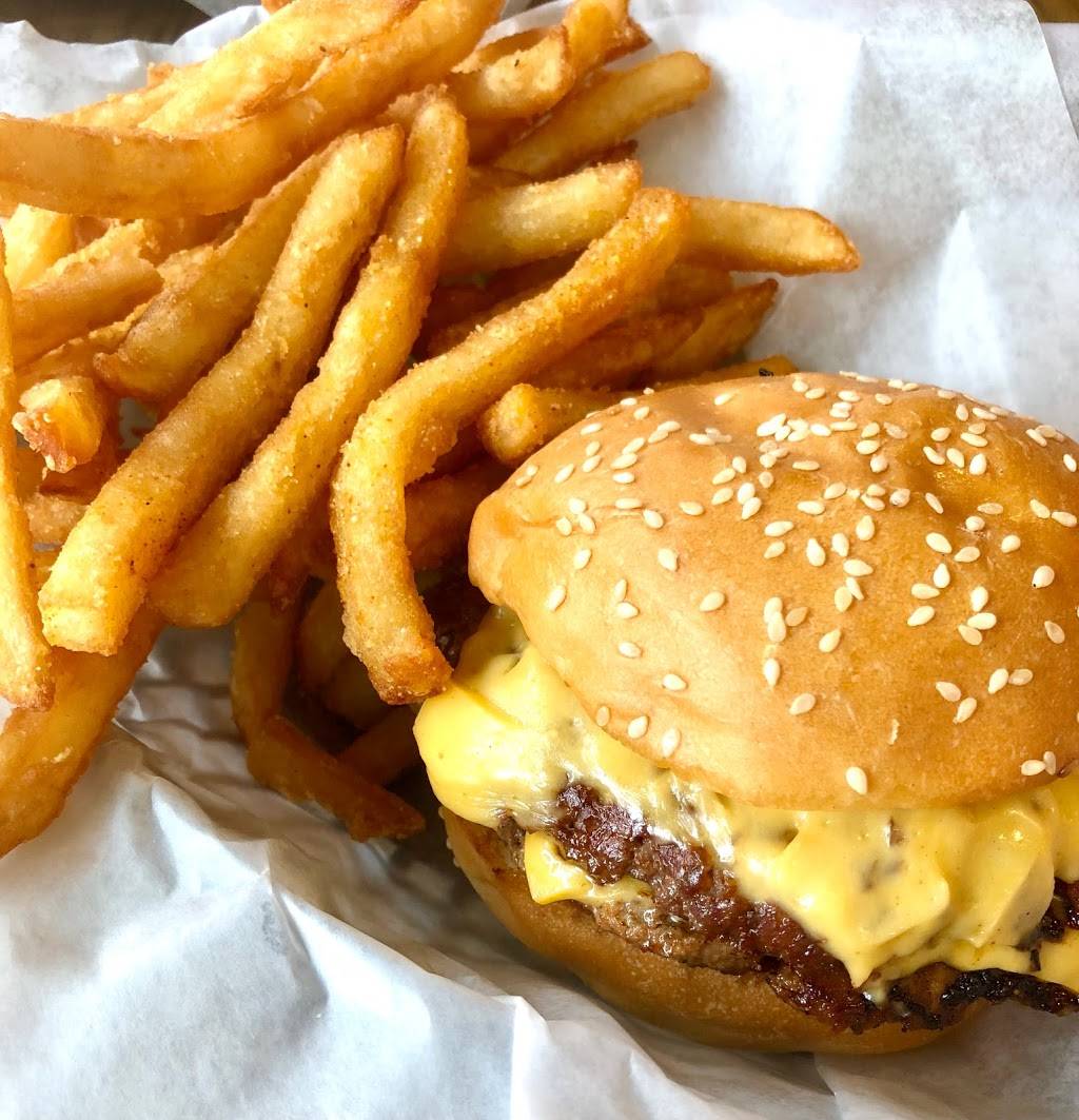 Zombie Burger + Drink Lab | restaurant | 300 E Grand Ave, Des Moines, IA 50309, USA | 5152449292 OR +1 515-244-9292